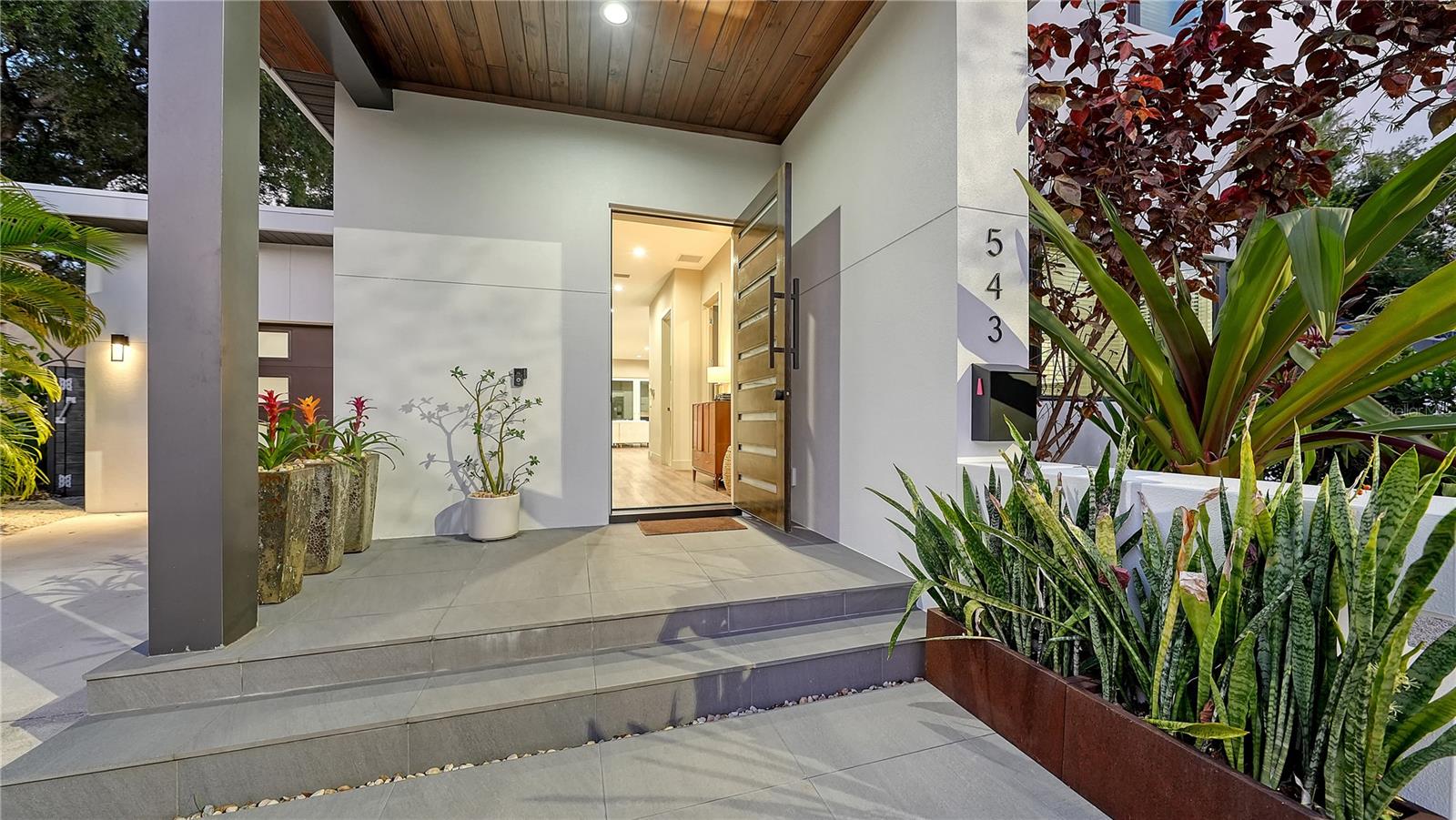543 COLUMBIA CT