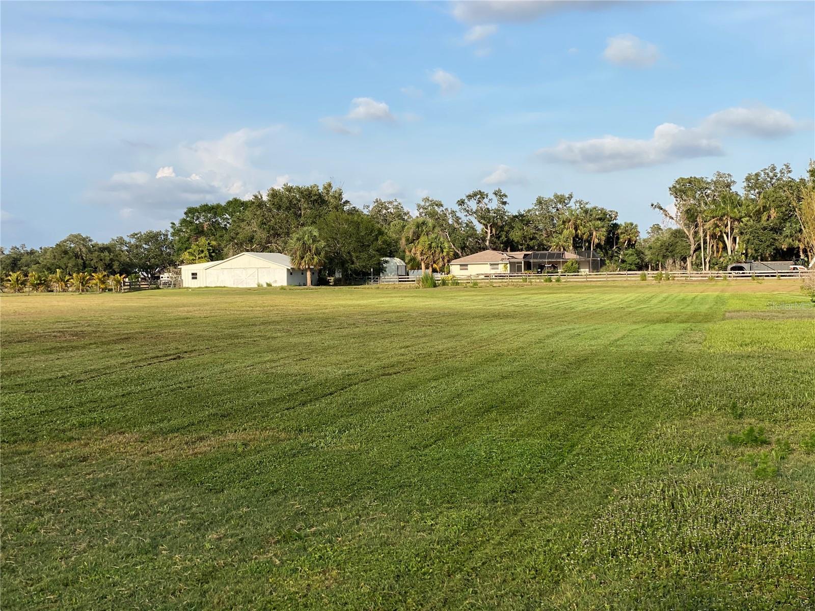 5760 HOWARD CREEK RD