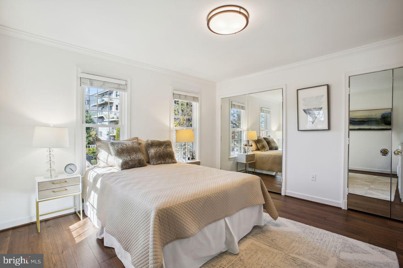 4609 MacArthur BOULEVARD NW Unit: B