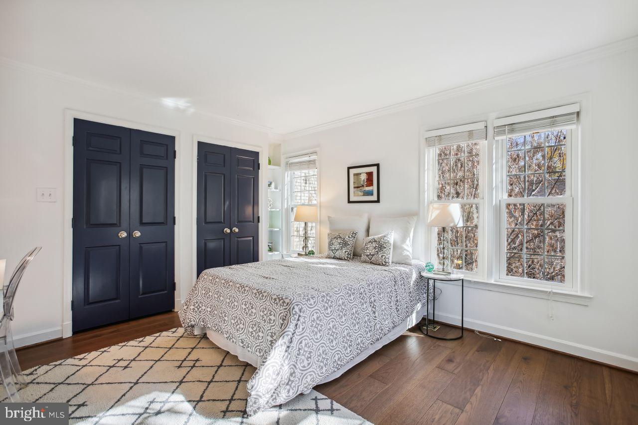 4609 MacArthur BOULEVARD NW Unit: B