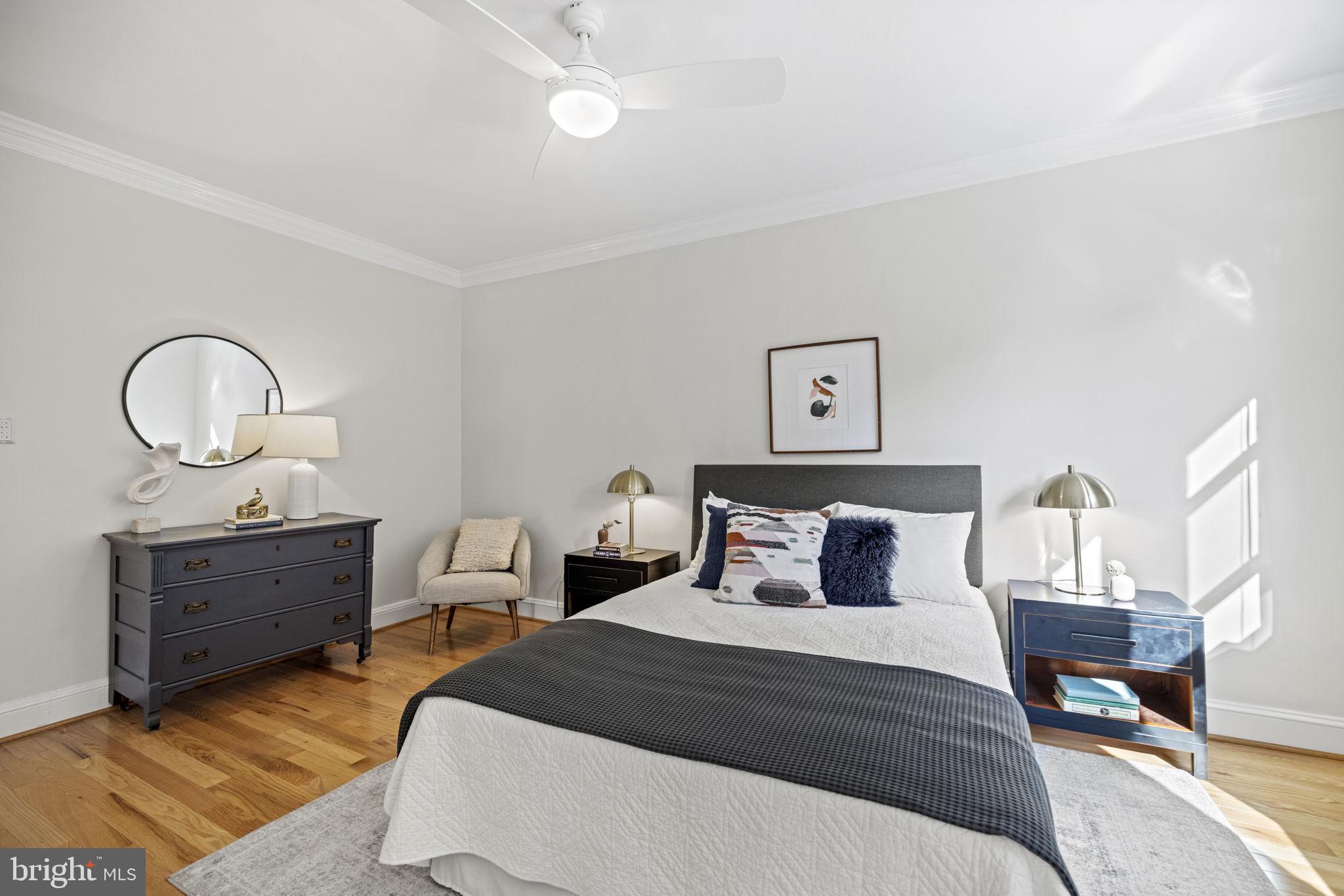 1954 Columbia ROAD NW Unit: 211