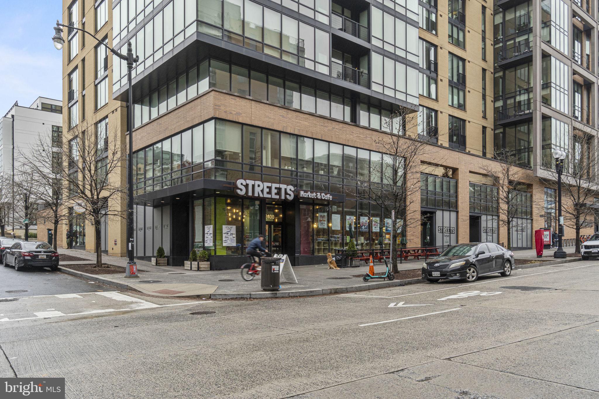 1420 Clifton St NW #409