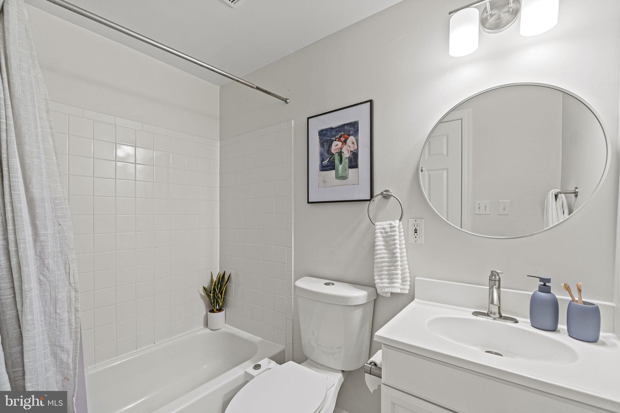 1420 Clifton St NW #409