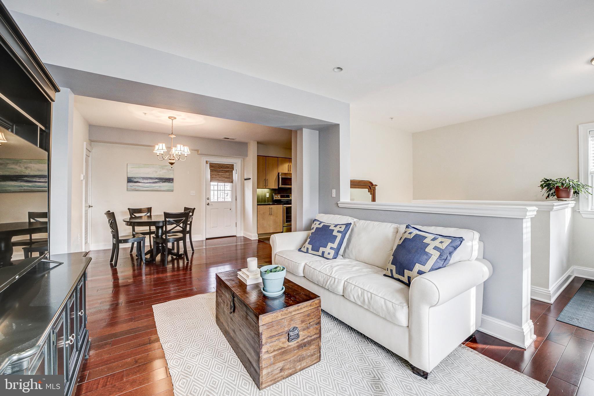 3925 Fulton St NW #4