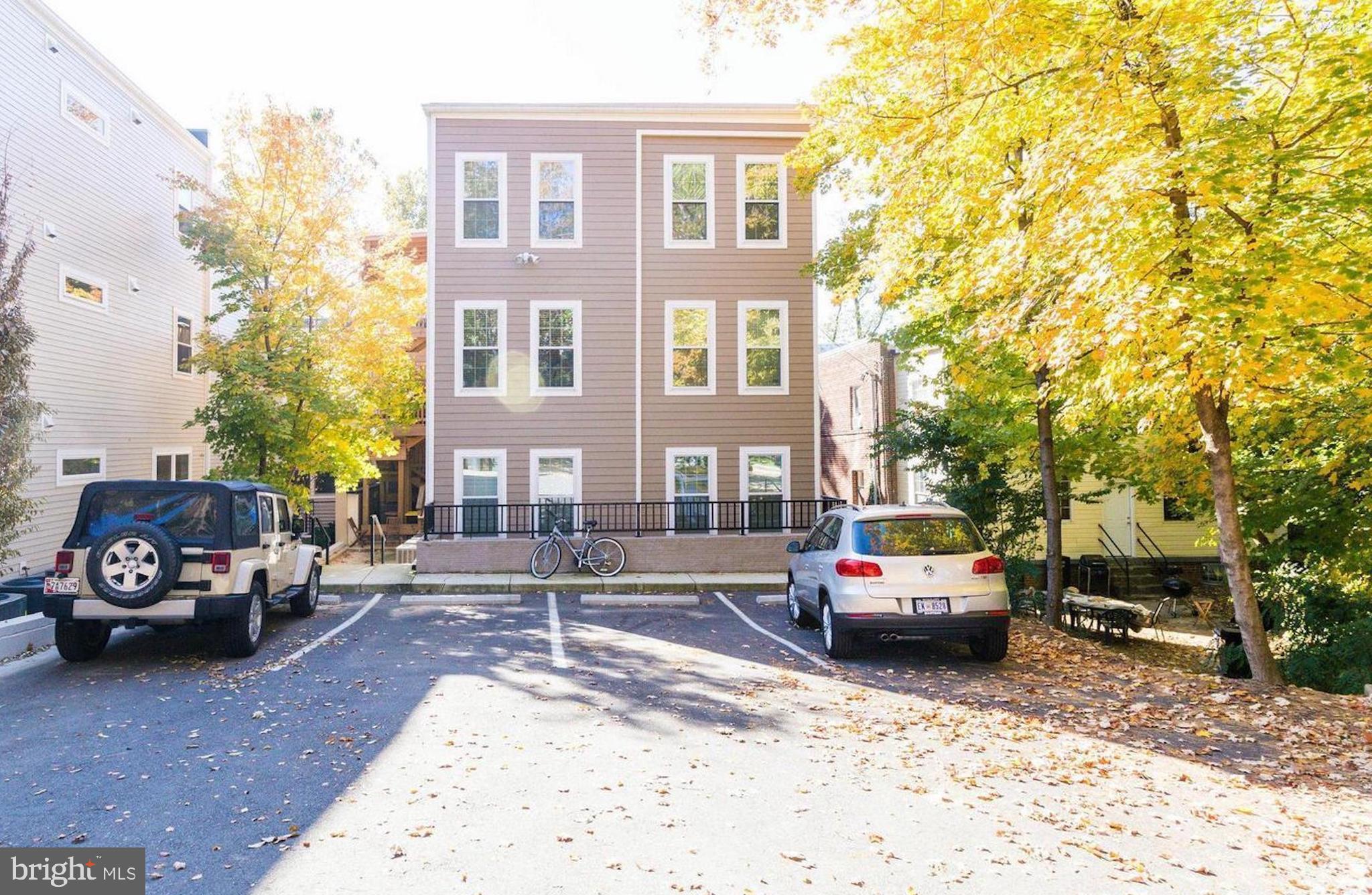 3925 Fulton St NW #4