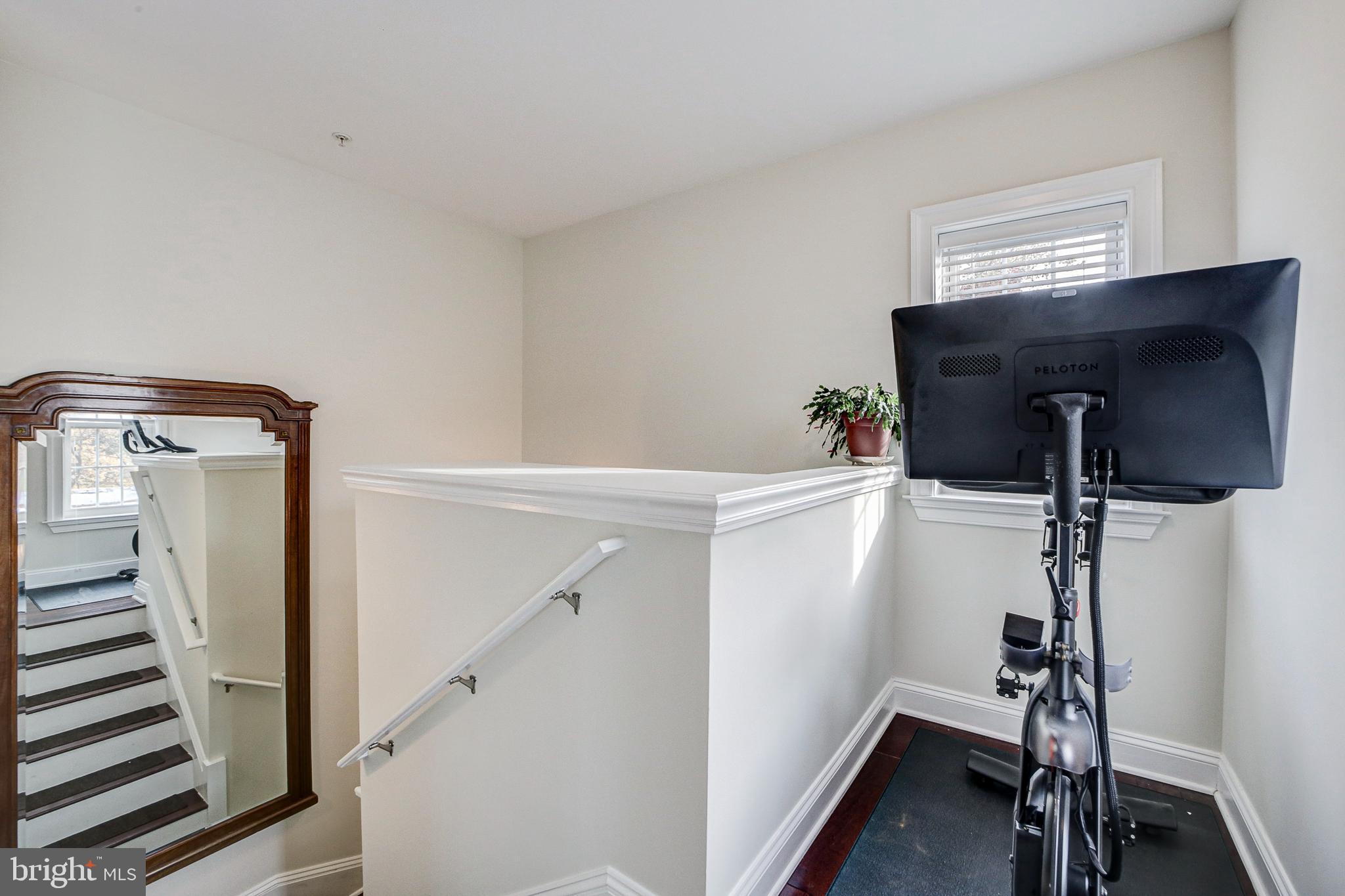 3925 Fulton St NW #4