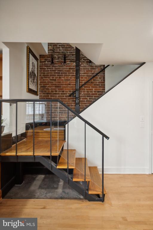 630 F St NE #1