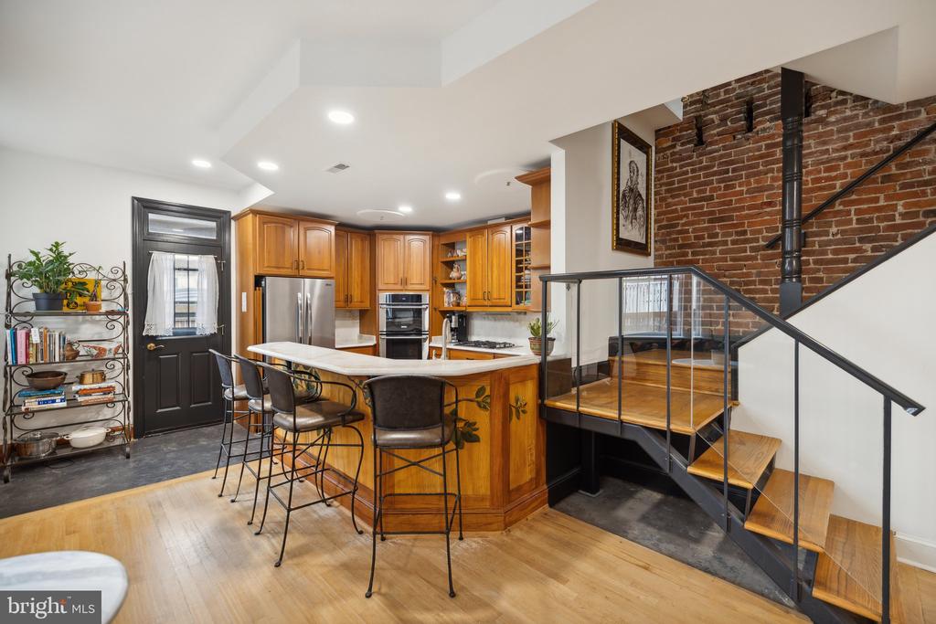 630 F St NE #1