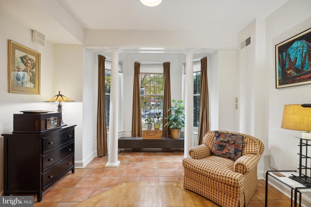 630 F St NE #1