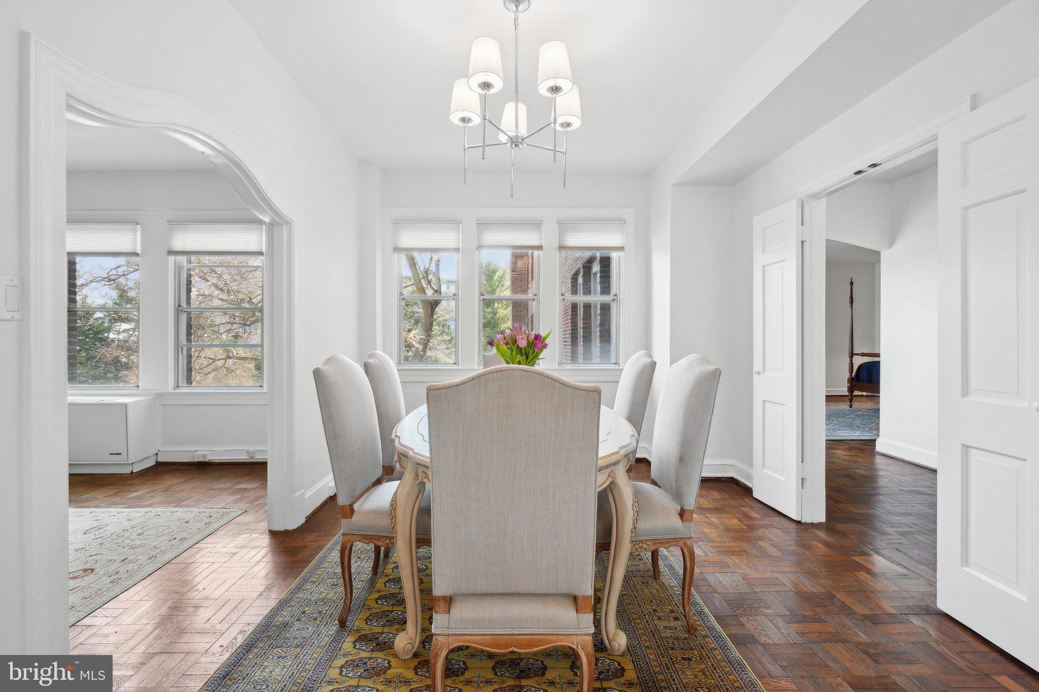4000 Cathedral Ave NW #250/251b
