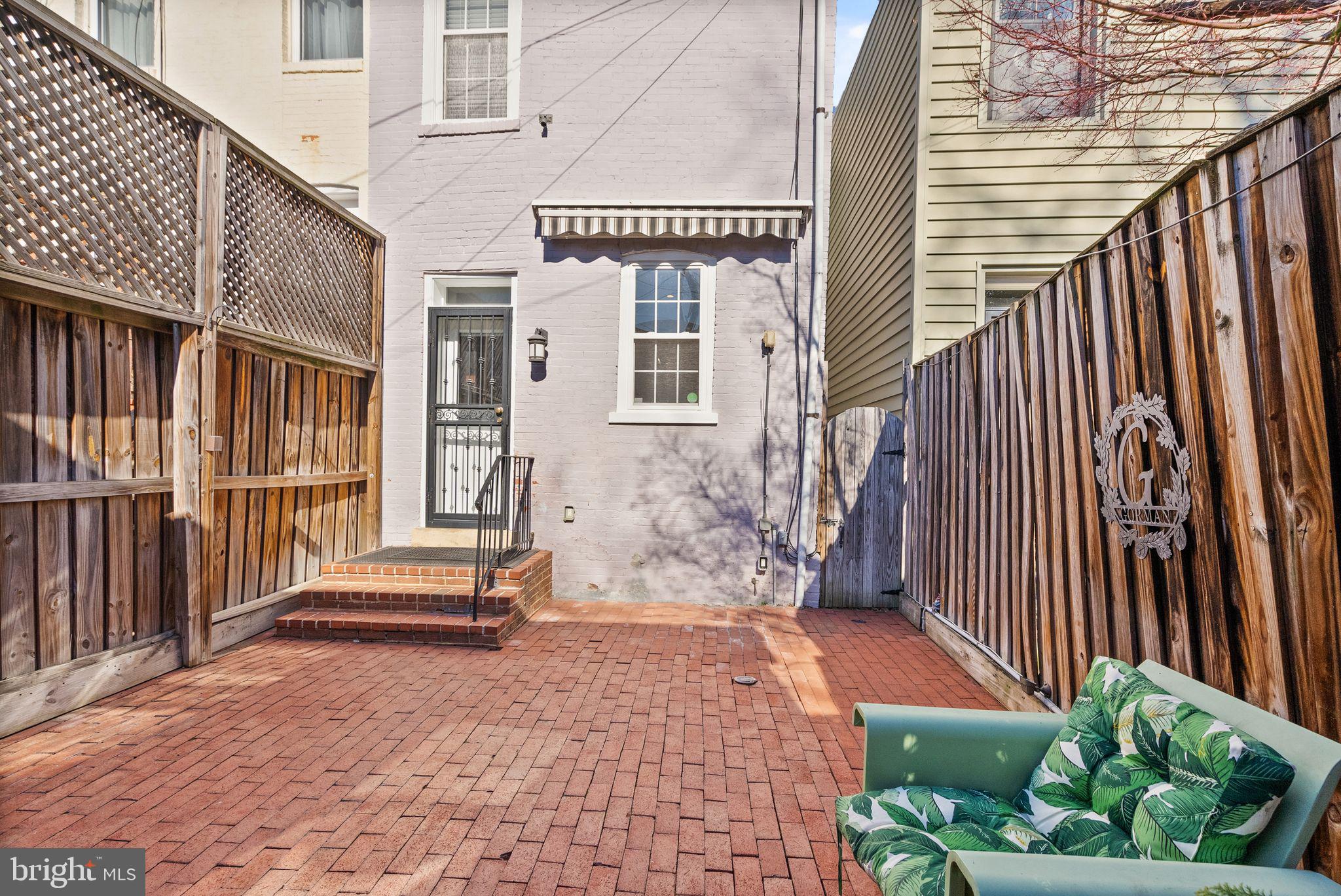 513 G St NE