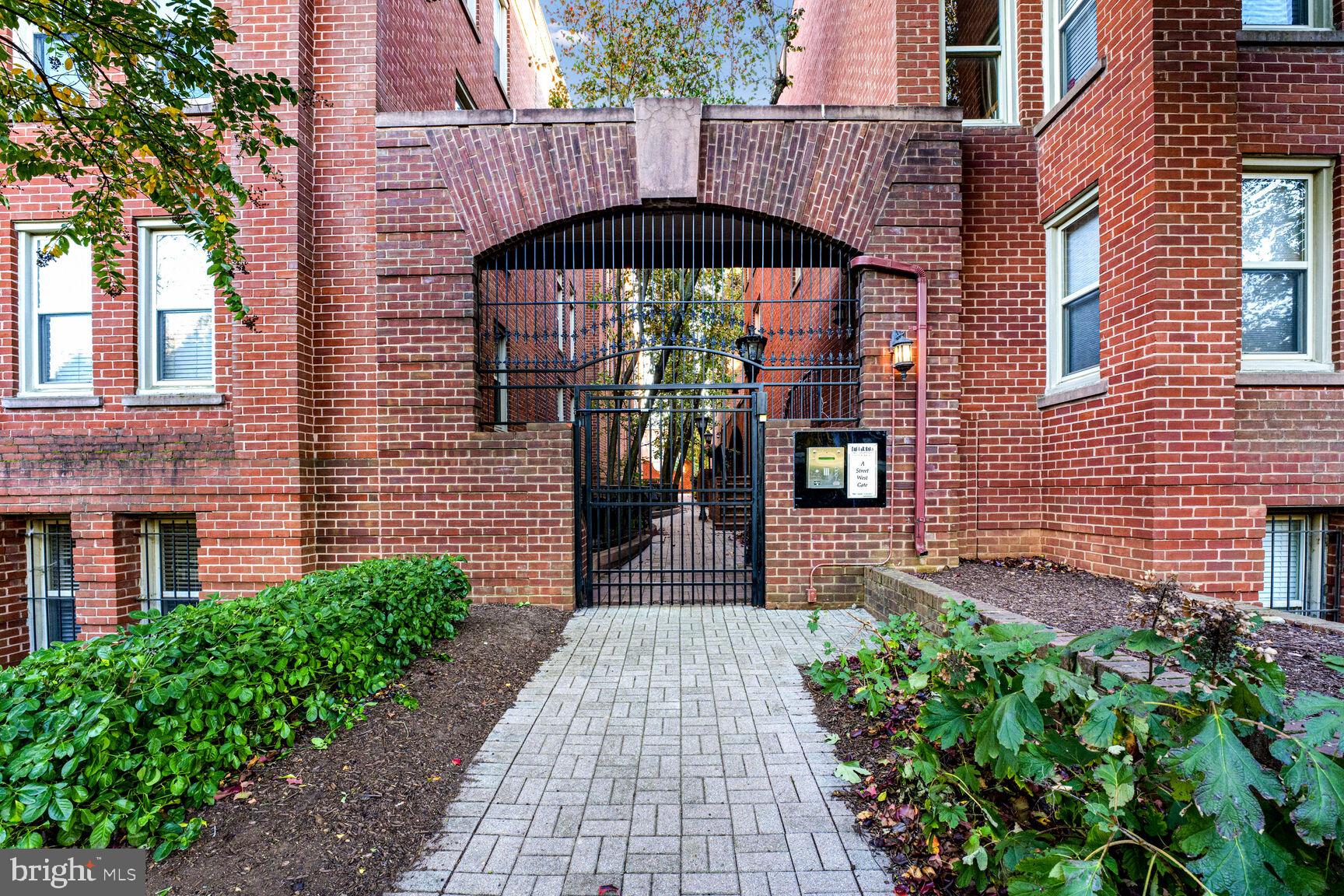 20 15TH STREET NE 20