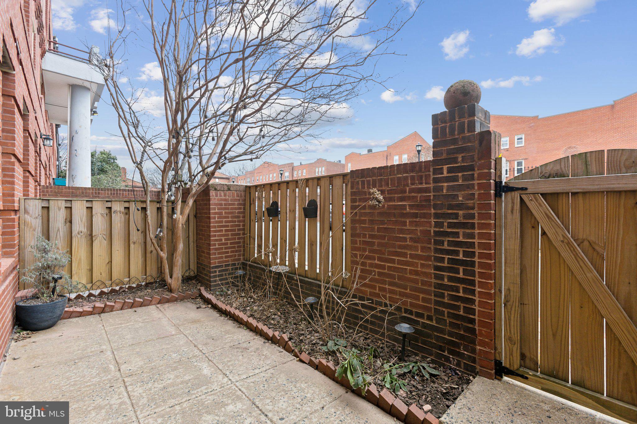 20 15TH STREET NE 20