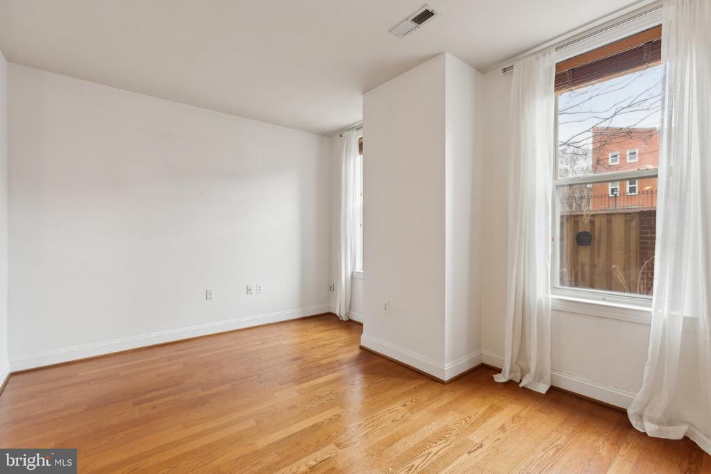 20 15TH STREET NE 20