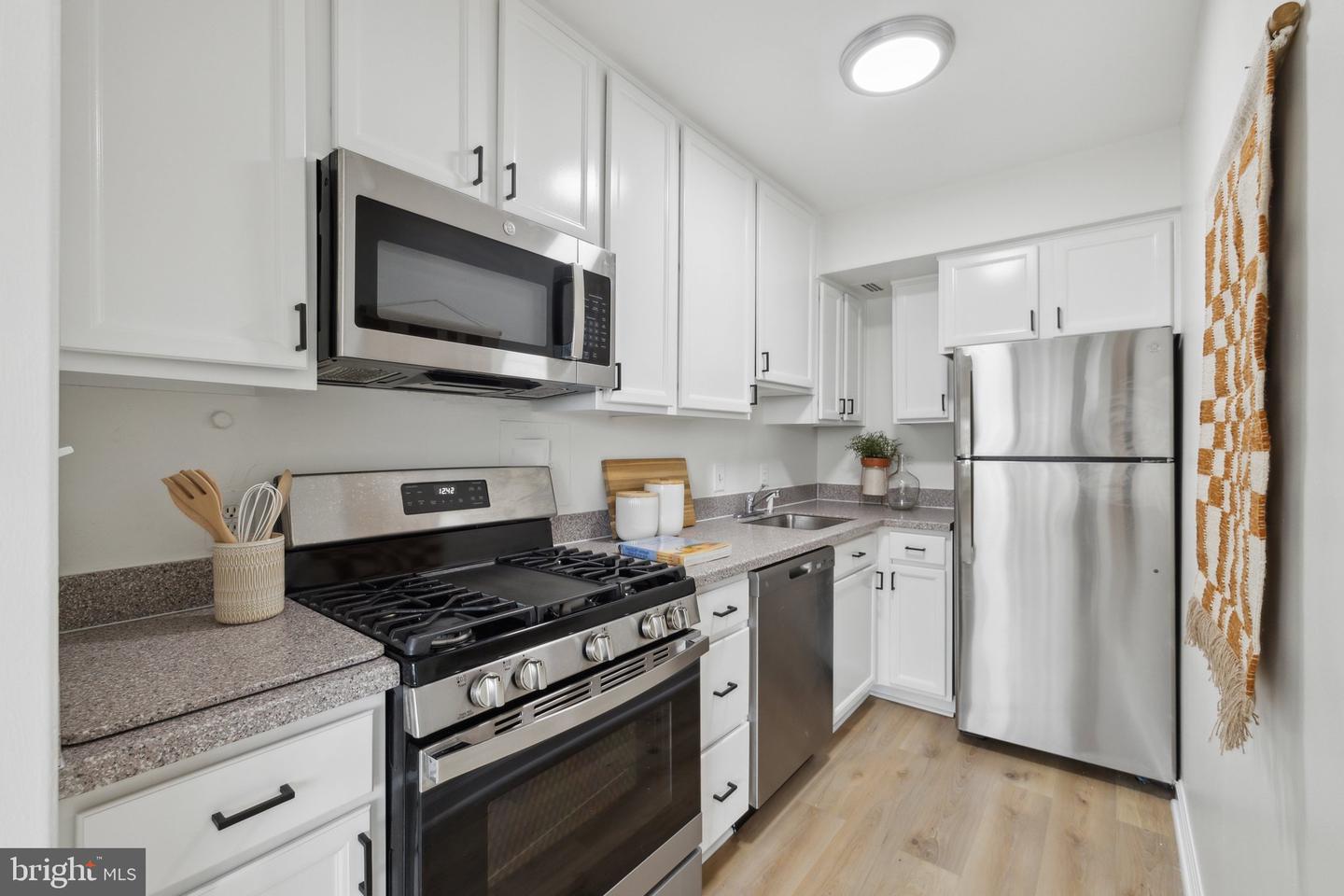 1330 New Hampshire Ave NW #1013