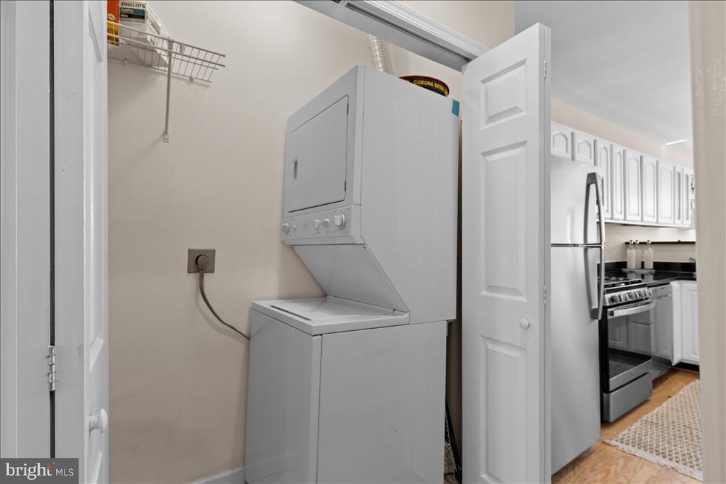1845 9th St NW