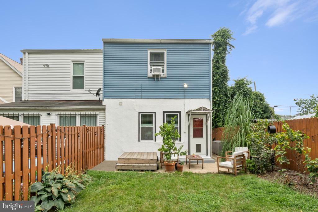 3206 5TH STREET SE