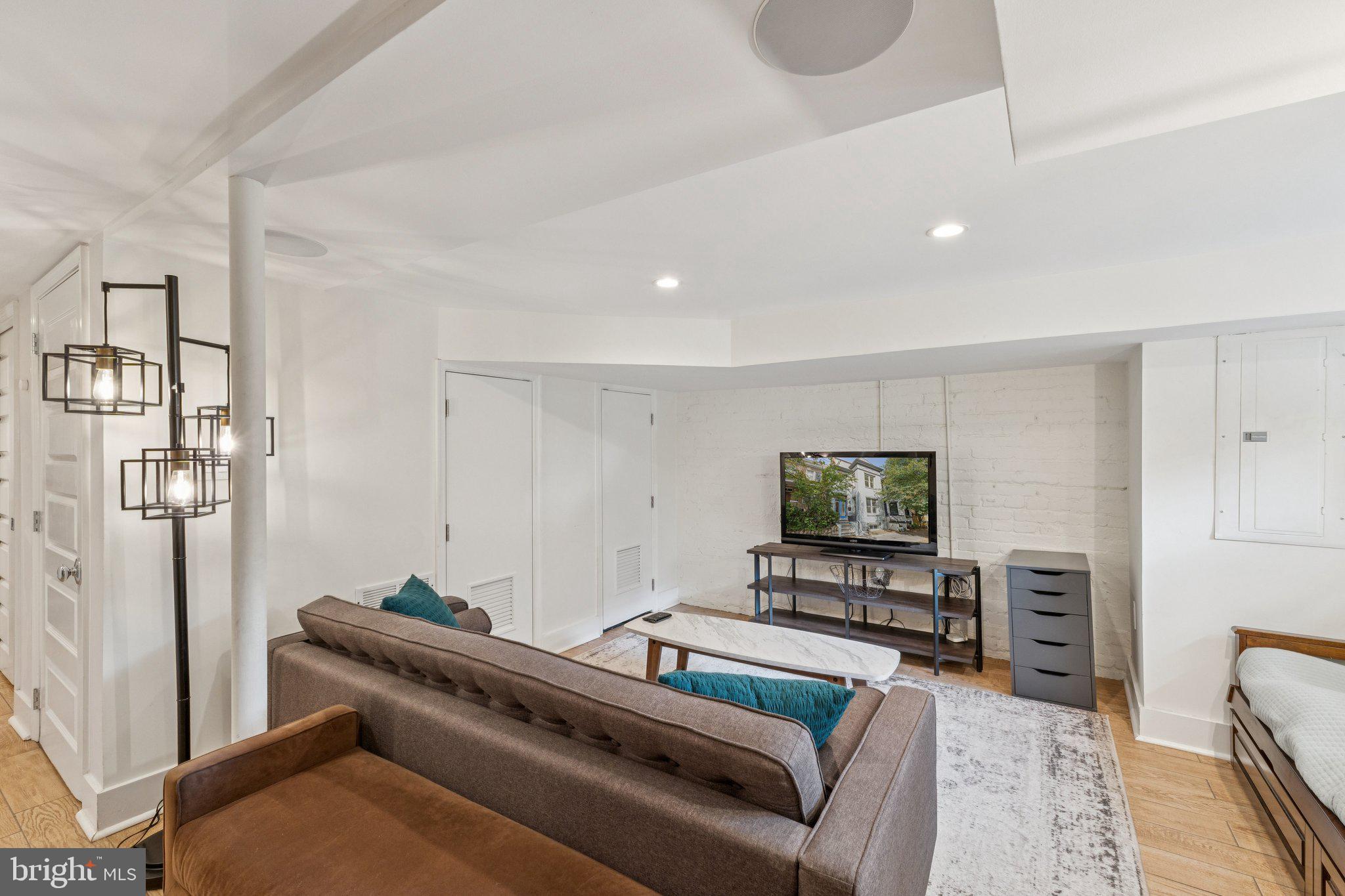 1011 IRVING STREET NW