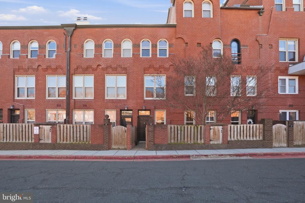 20 15TH STREET NE 20