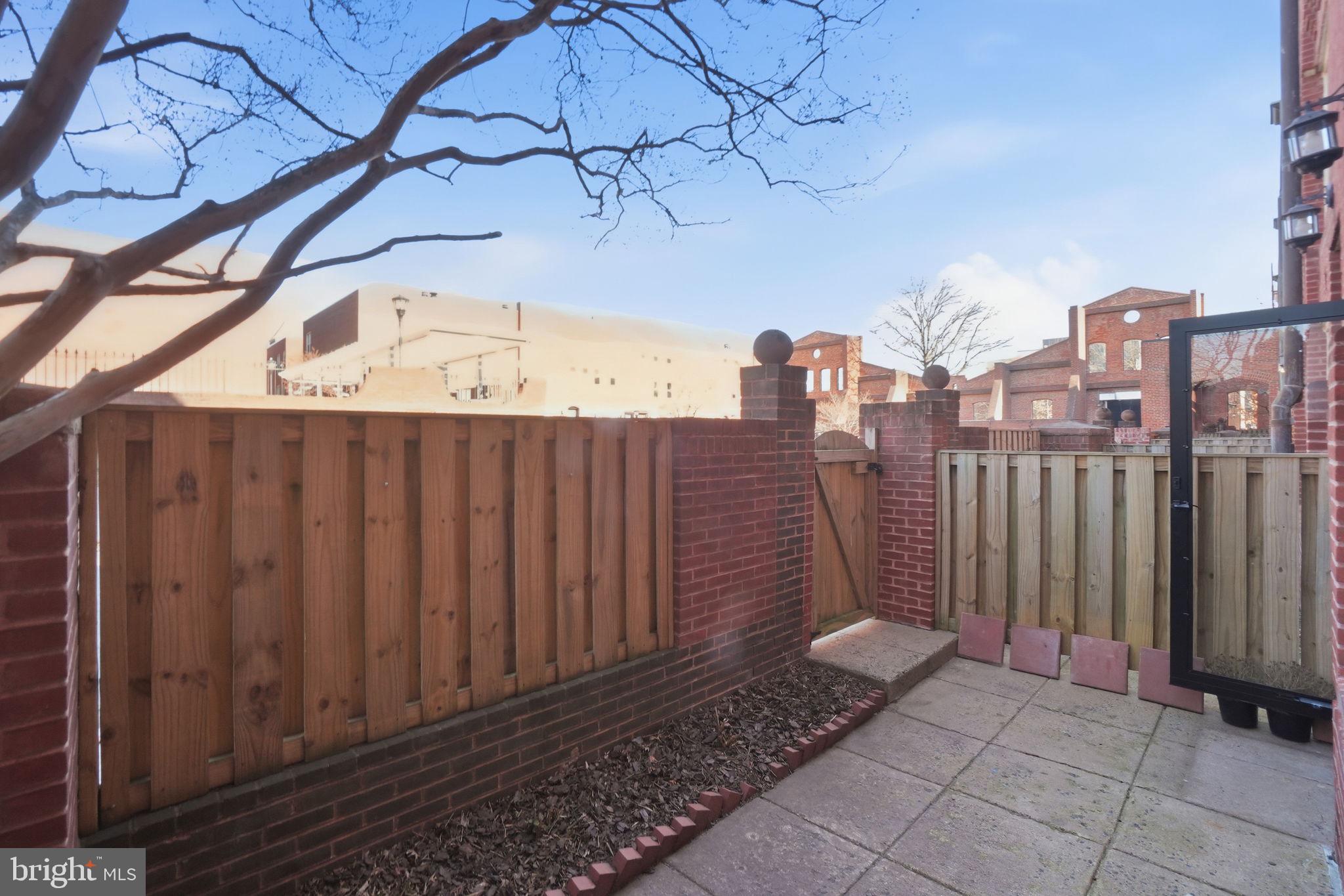 20 15TH STREET NE 20