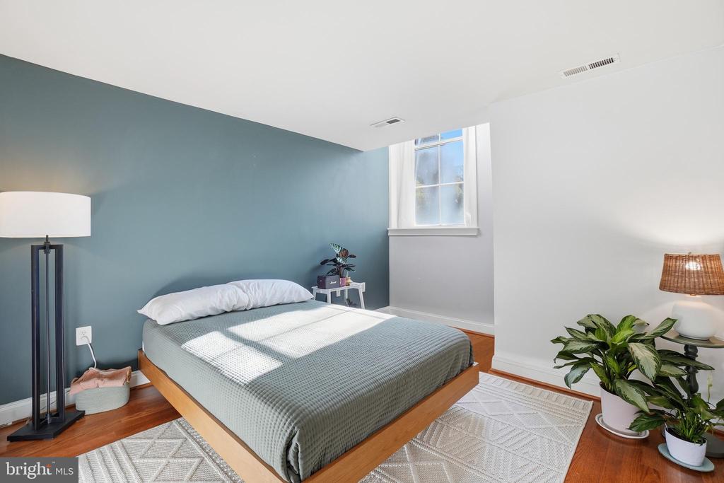 20 15TH STREET NE 20