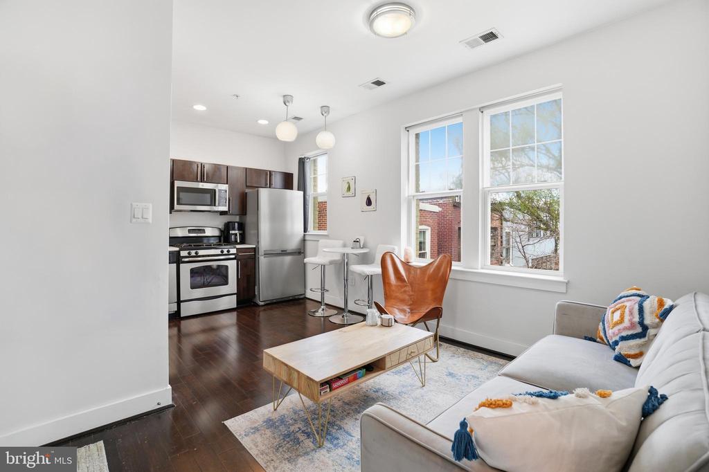 315 G STREET NE 306