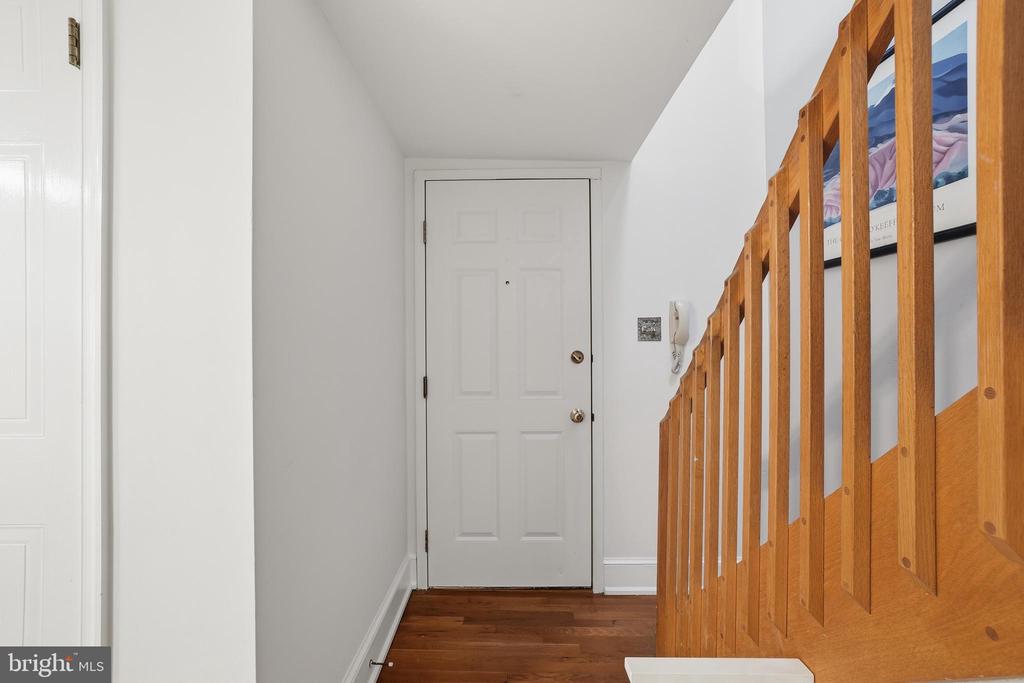 301 G STREET NE 32