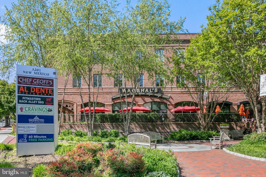 3295 SUTTON PLACE NW Unit: D