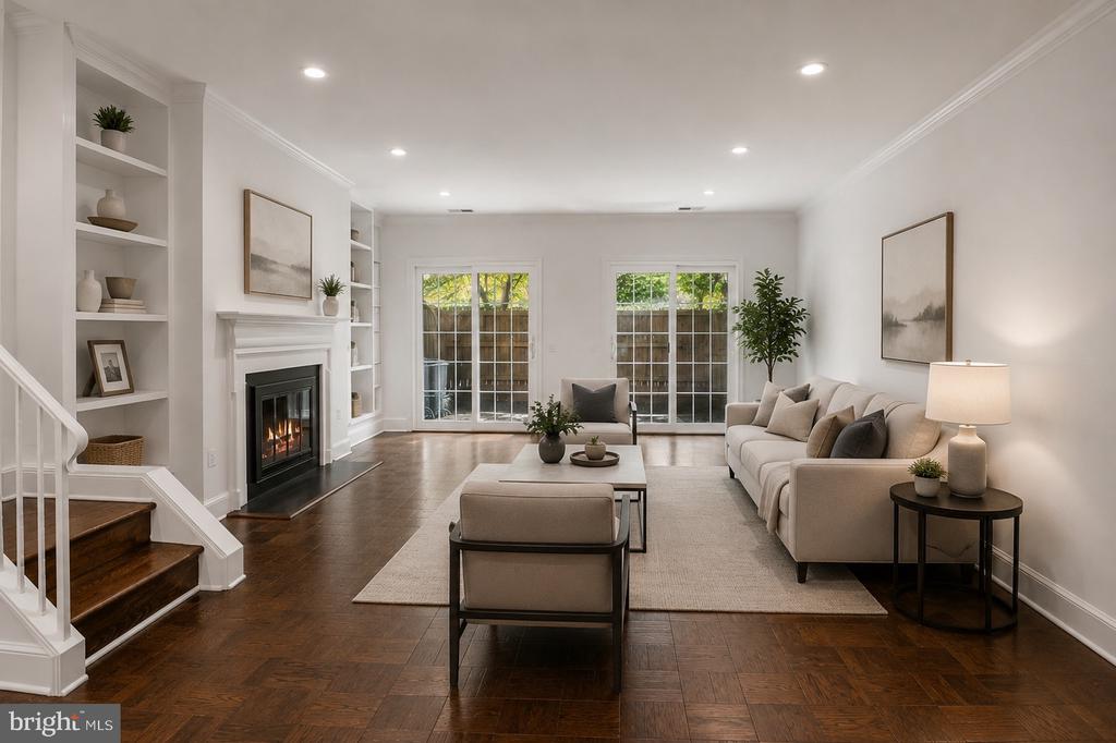 3295 SUTTON PLACE NW Unit: D