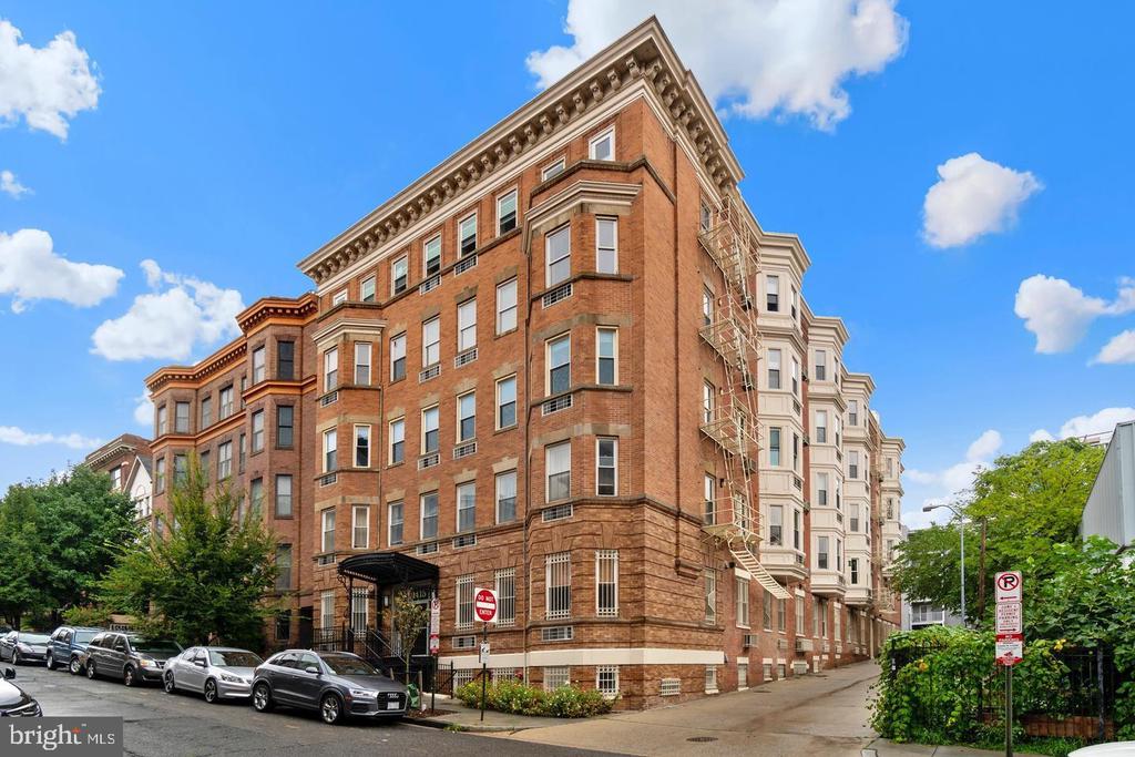 1415 CHAPIN STREET NW 204