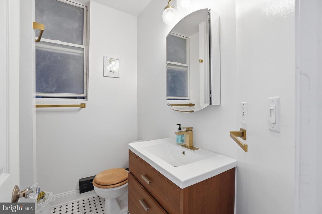 1415 CHAPIN STREET NW 204