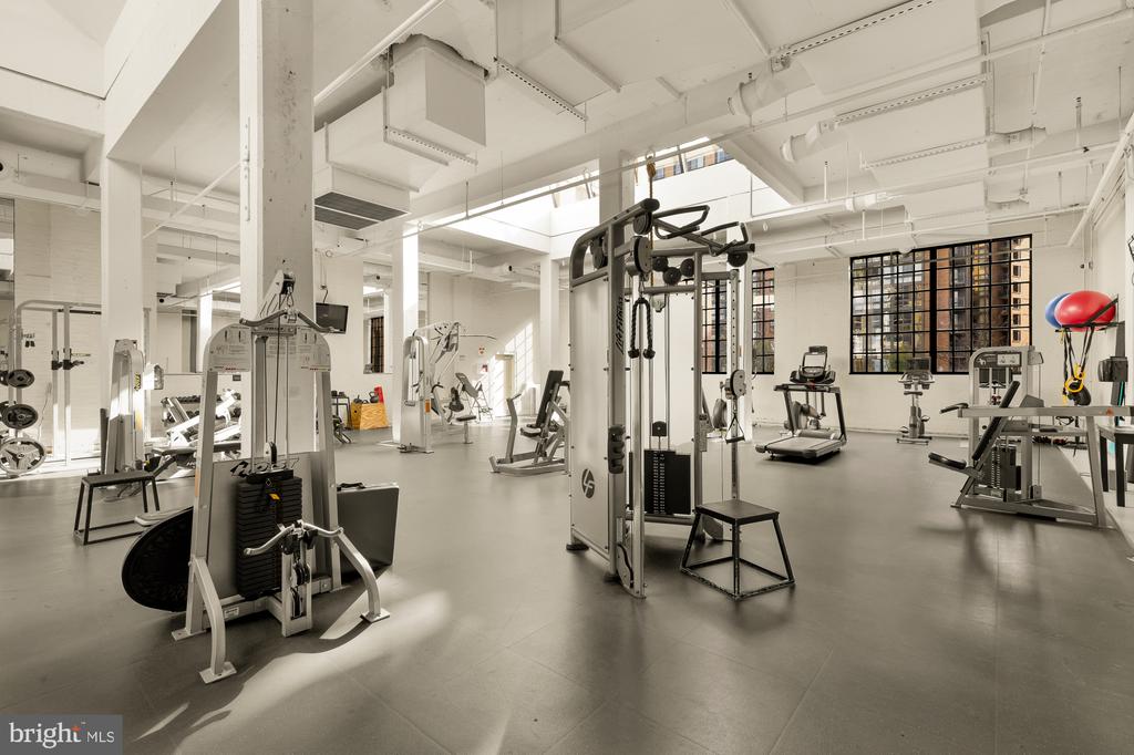 437 NEW YORK AVENUE NW Unit: 903