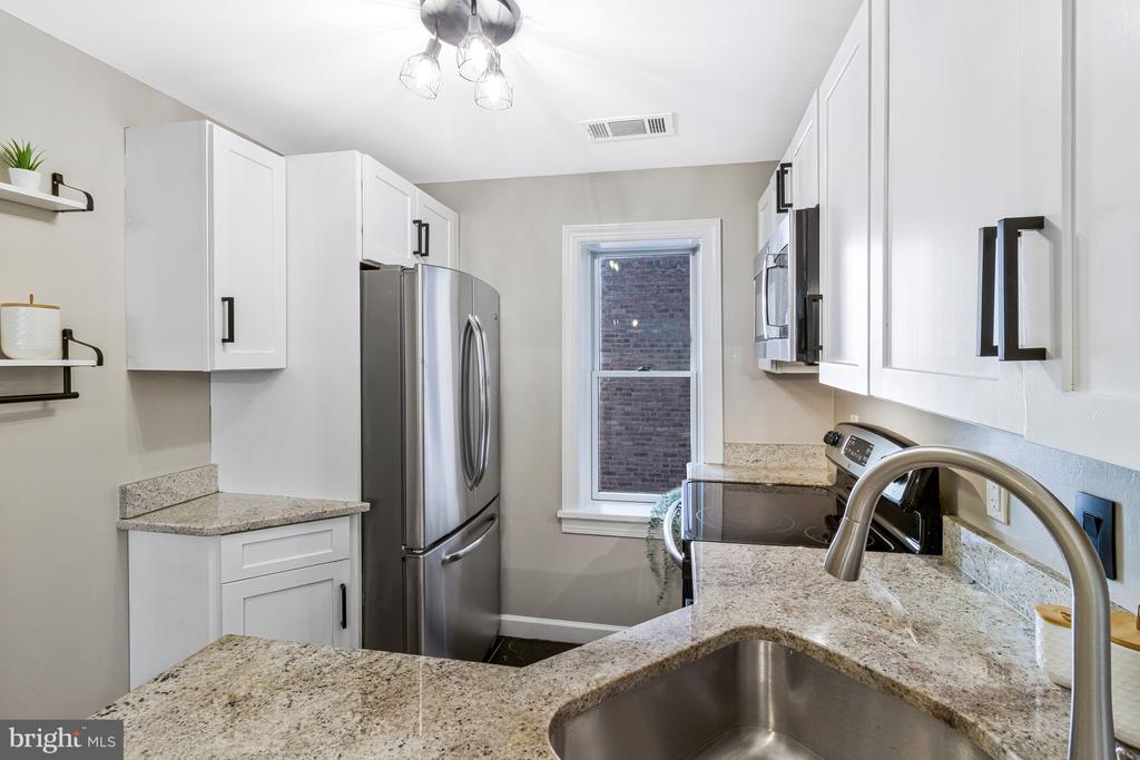 1724 17TH STREET NW Unit: 21