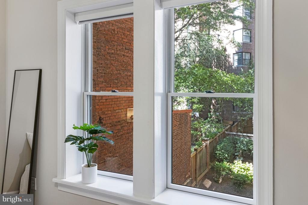 1724 17TH STREET NW Unit: 21