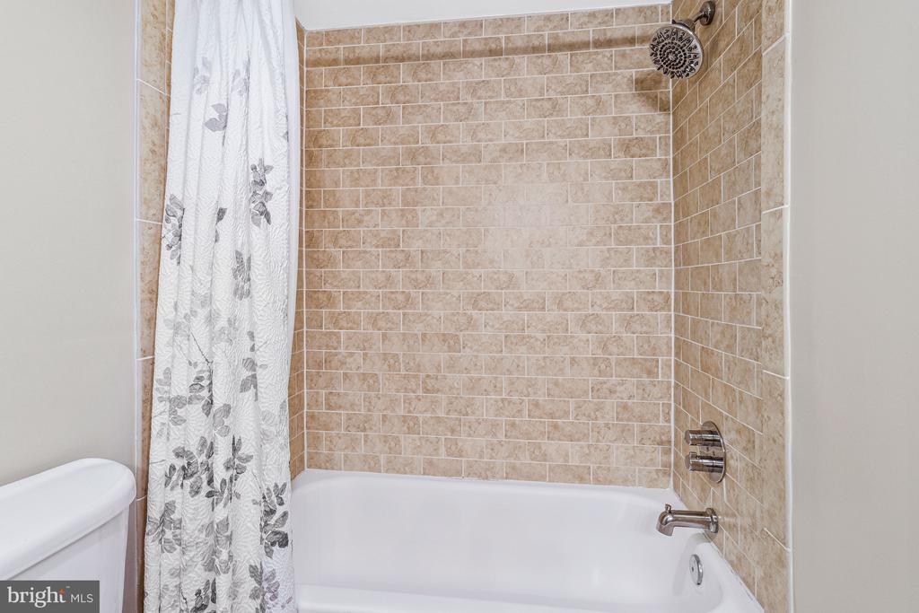 1724 17TH STREET NW Unit: 21