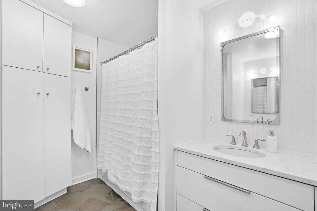 2120 VERMONT AVENUE NW Unit: 123
