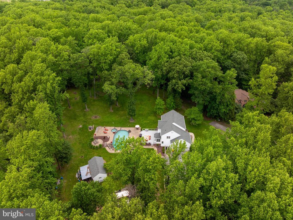 931 HEATHERFIELD LANE