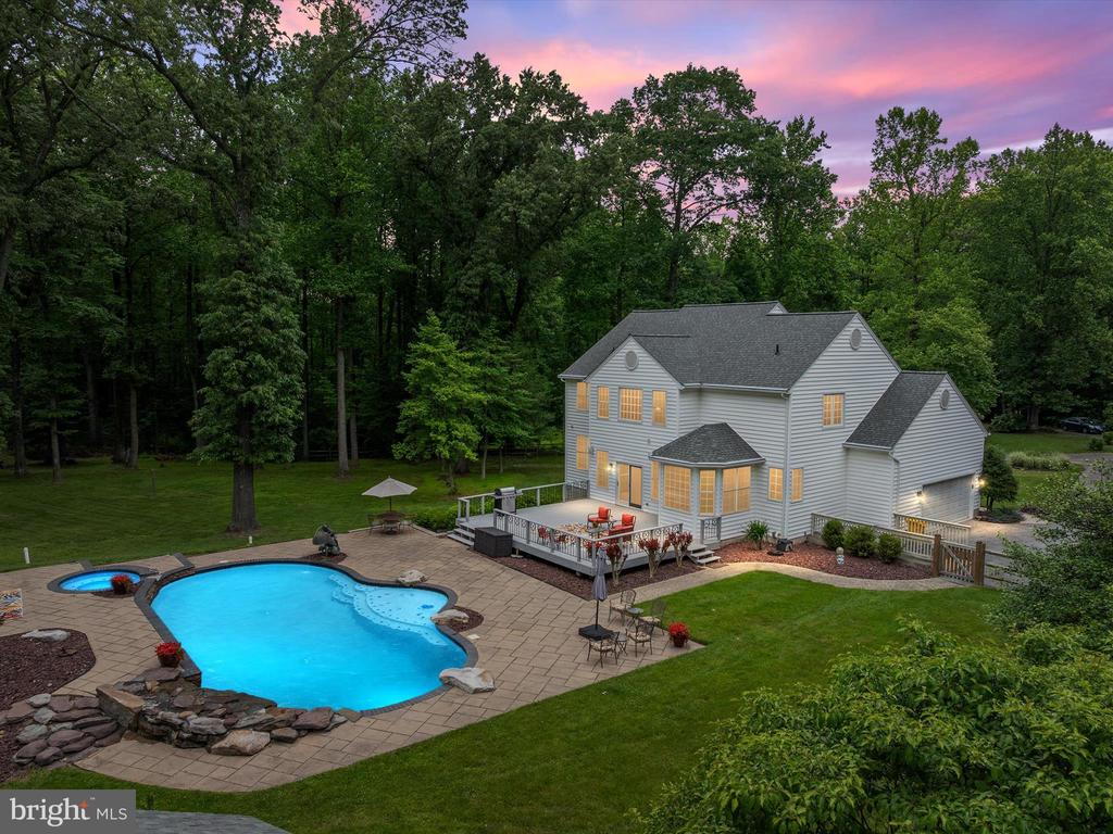 931 HEATHERFIELD LANE