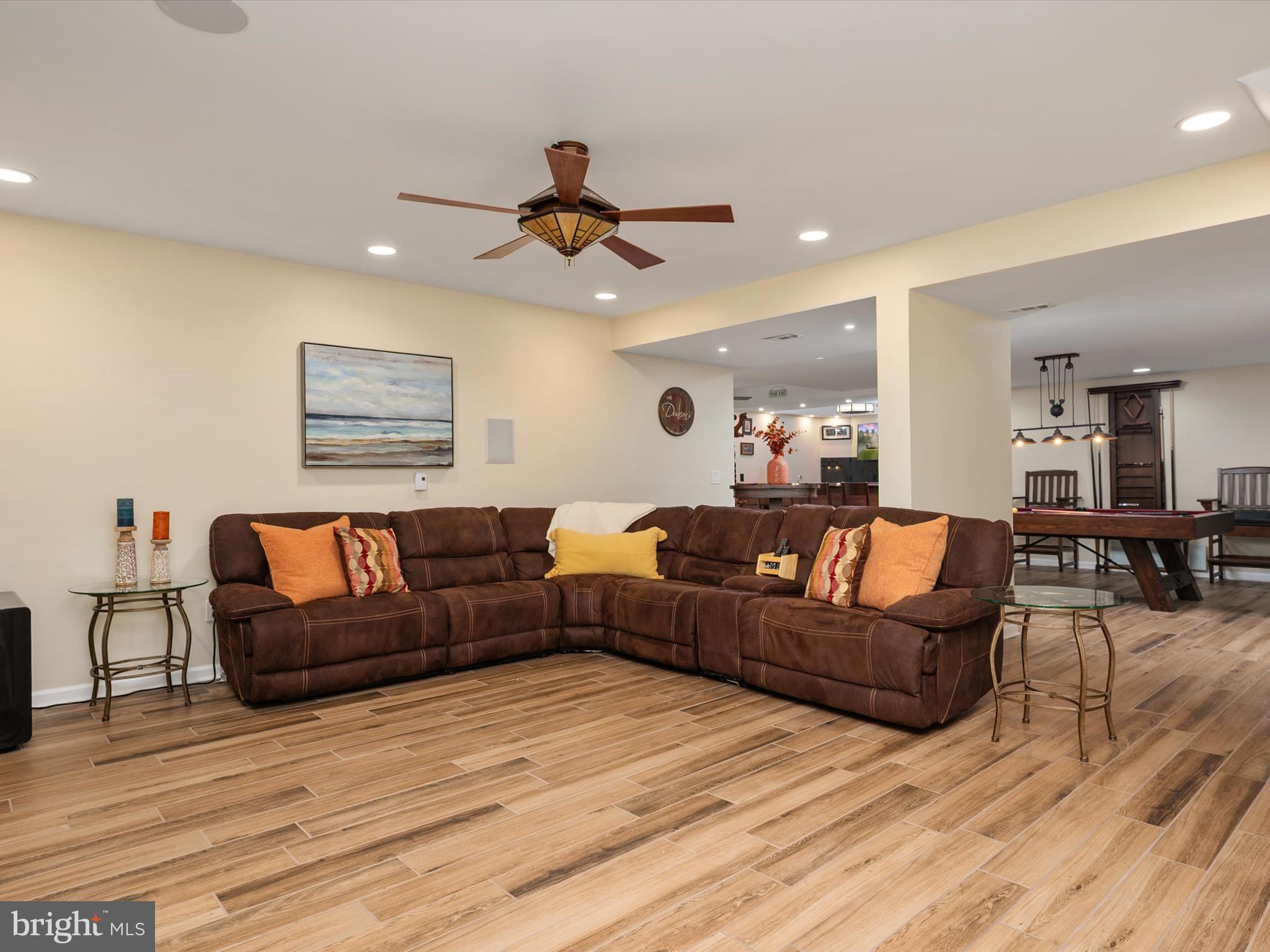 931 HEATHERFIELD LANE