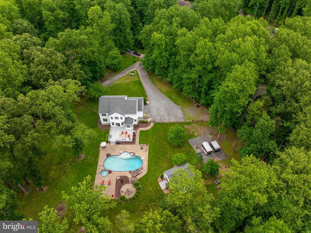 931 HEATHERFIELD LANE