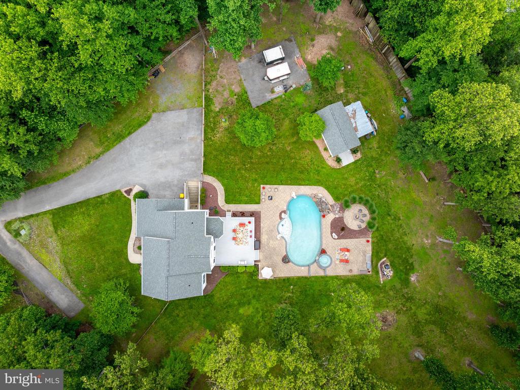 931 HEATHERFIELD LANE