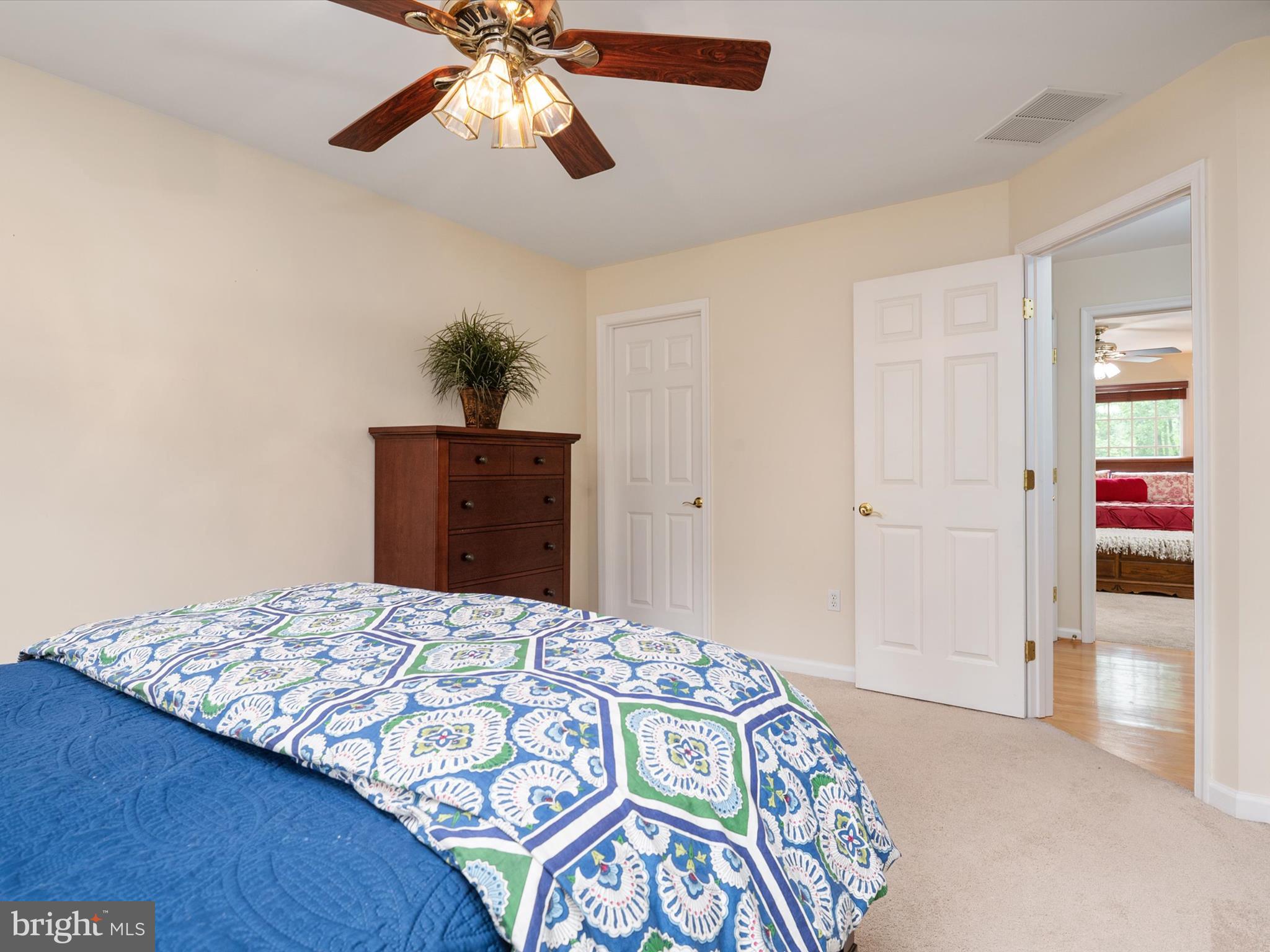 931 HEATHERFIELD LANE