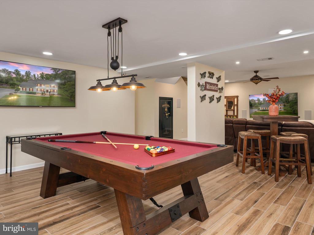 931 HEATHERFIELD LANE