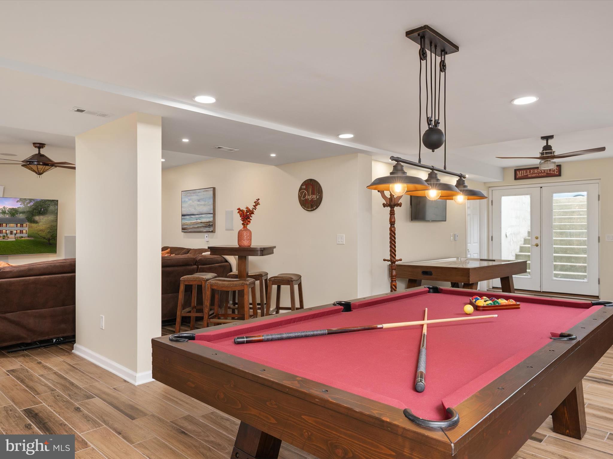 931 HEATHERFIELD LANE