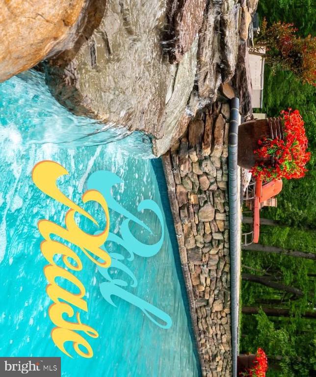 931 HEATHERFIELD LANE