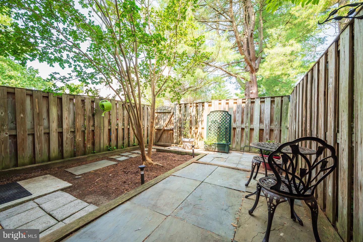 1672 Ridgely Ct