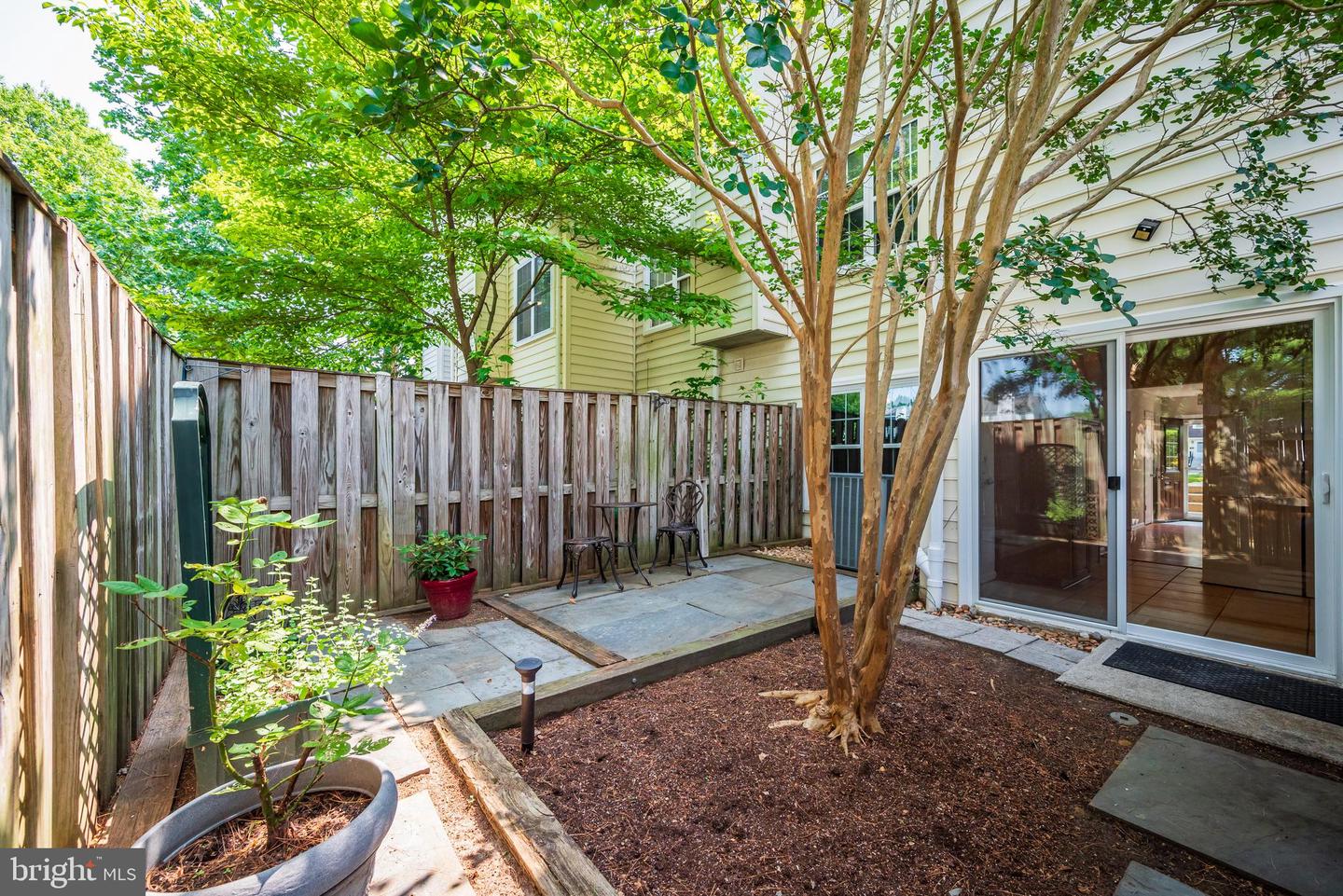 1672 Ridgely Ct