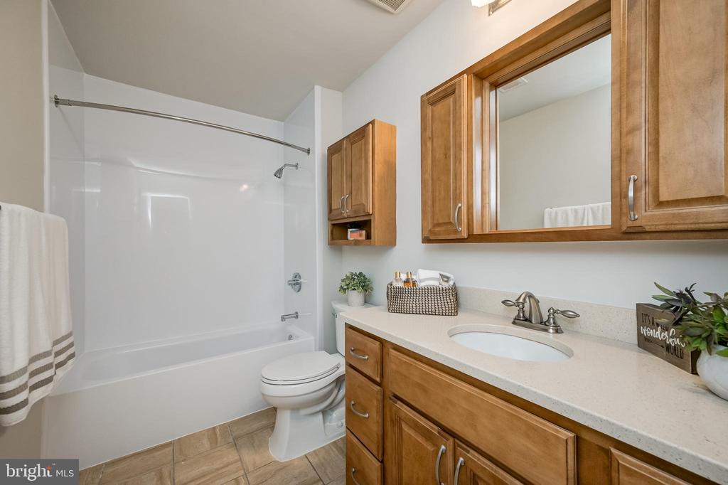 1672 Ridgely Ct