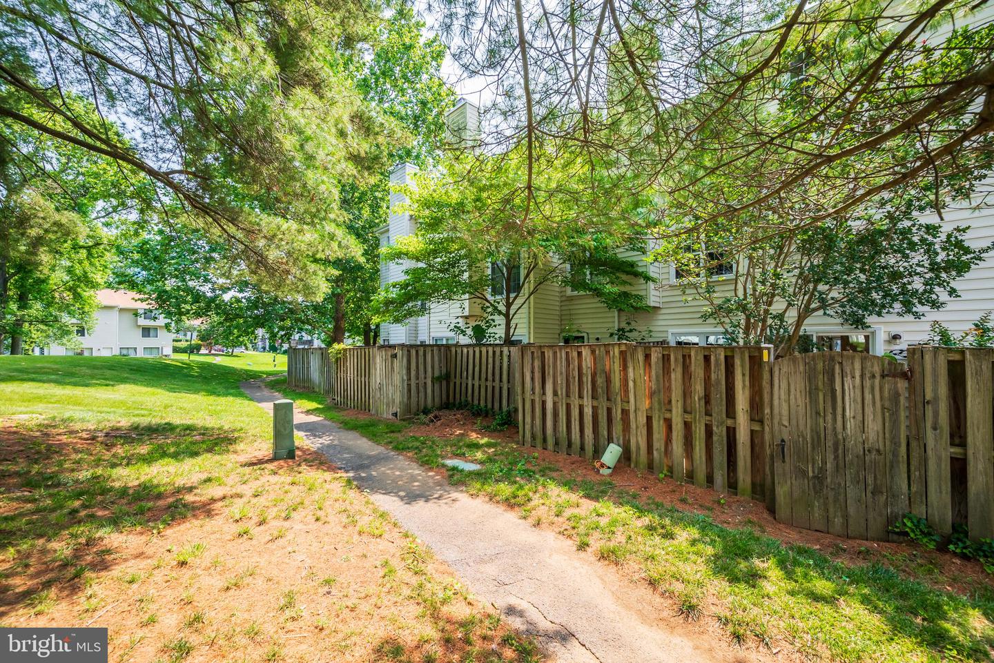 1672 Ridgely Ct