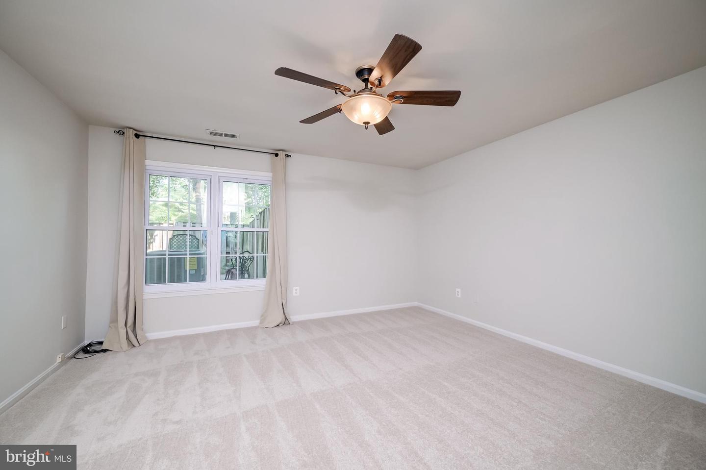 1672 Ridgely Ct